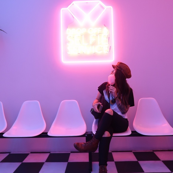 Meet your Posher, Rachele - Picture 5 of 6